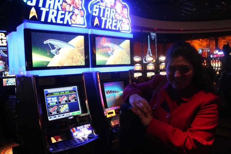 How many slots does winstar casino have