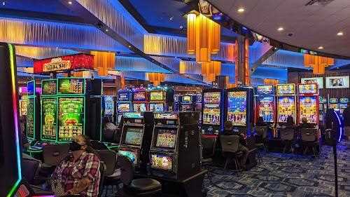 A Closer Look: Spirit Mountain Casino's Slot Machine Collection