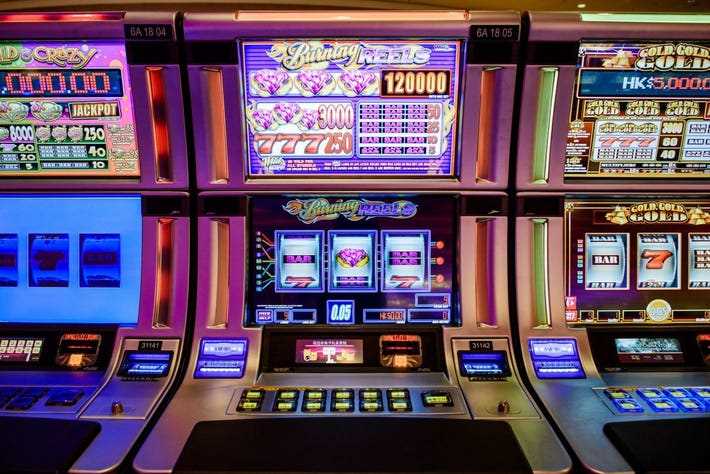 How to make money at casino slots